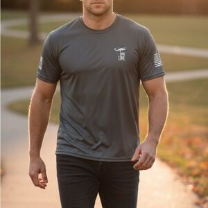 Men's Charcoal Graphic Tee *NEVER WORN* (Great material)